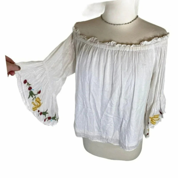 Blue Rain‎ L Top White boho w/ colorful embroidery sleeves Renaissance Fairy - Picture 1 of 6
